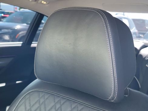 Used 2022 BMW 740i RWD image 12