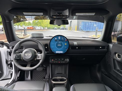 Certified 2026 MINI Cooper 2-Door Hardtop FWD image 39