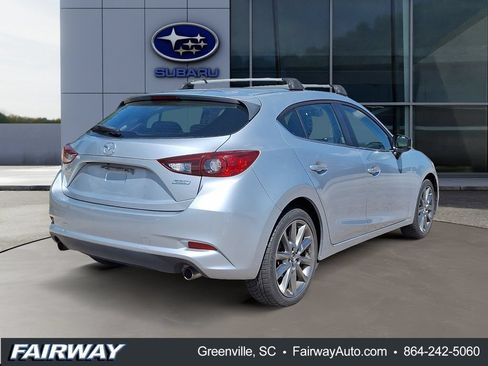 Used 2018 MAZDA MAZDA3 Touring FWD image 7
