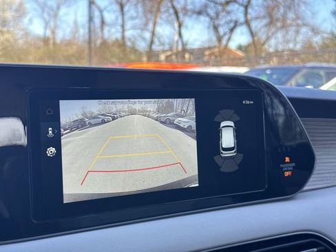 Used 2022 Hyundai Palisade SEL w/ Premium Package image 17