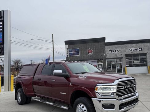 Used 2019 RAM 3500 Laramie image 1