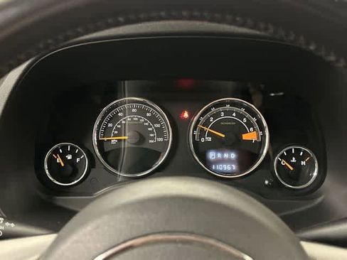 Used 2016 Jeep Compass High Altitude AWD/4WD image 7