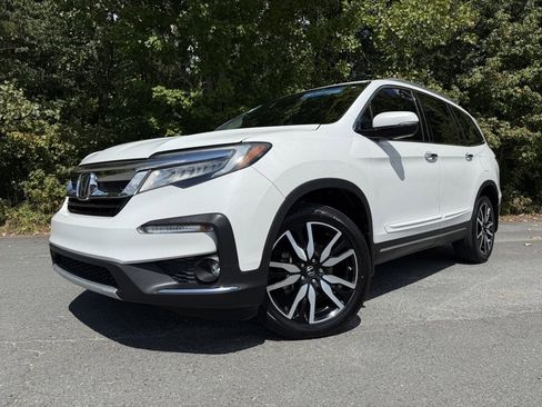 Used 2021 Honda Pilot Touring image 10