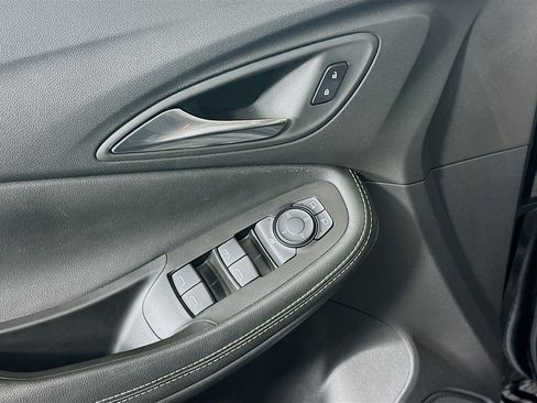 Used 2025 Buick Encore GX Preferred FWD image 15
