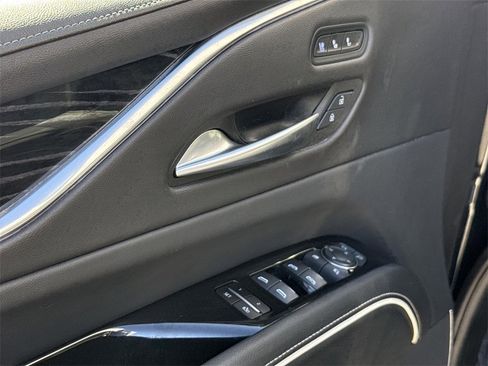 Used 2023 Cadillac Escalade ESV Sport image 22