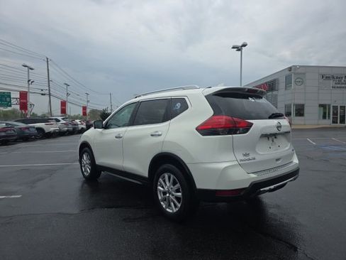 Used 2017 Nissan Rogue SV image 7