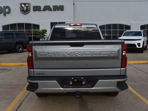 Used 2025 Chevrolet Silverado 1500 W/T w/ Trailering Package AWD/4WD image 6