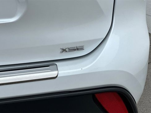 Used 2022 Toyota Highlander XSE image 35