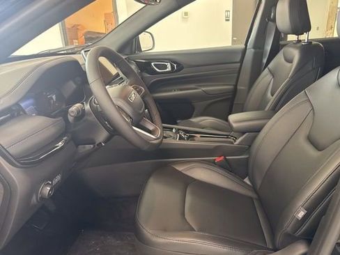 New 2026 Jeep Compass Limited image 14