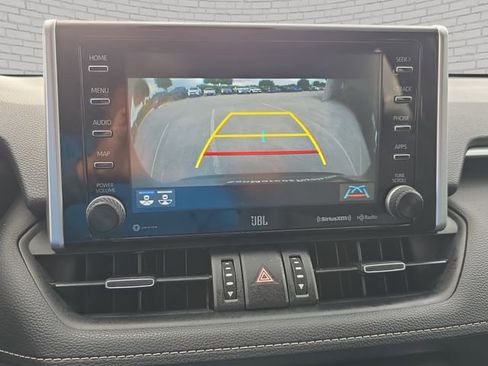 Used 2020 Toyota RAV4 Limited FWD image 24