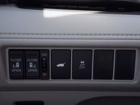 Used 2025 Honda Odyssey EX-L image 16
