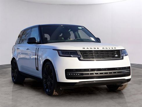 New 2026 Land Rover Range Rover SE image 3