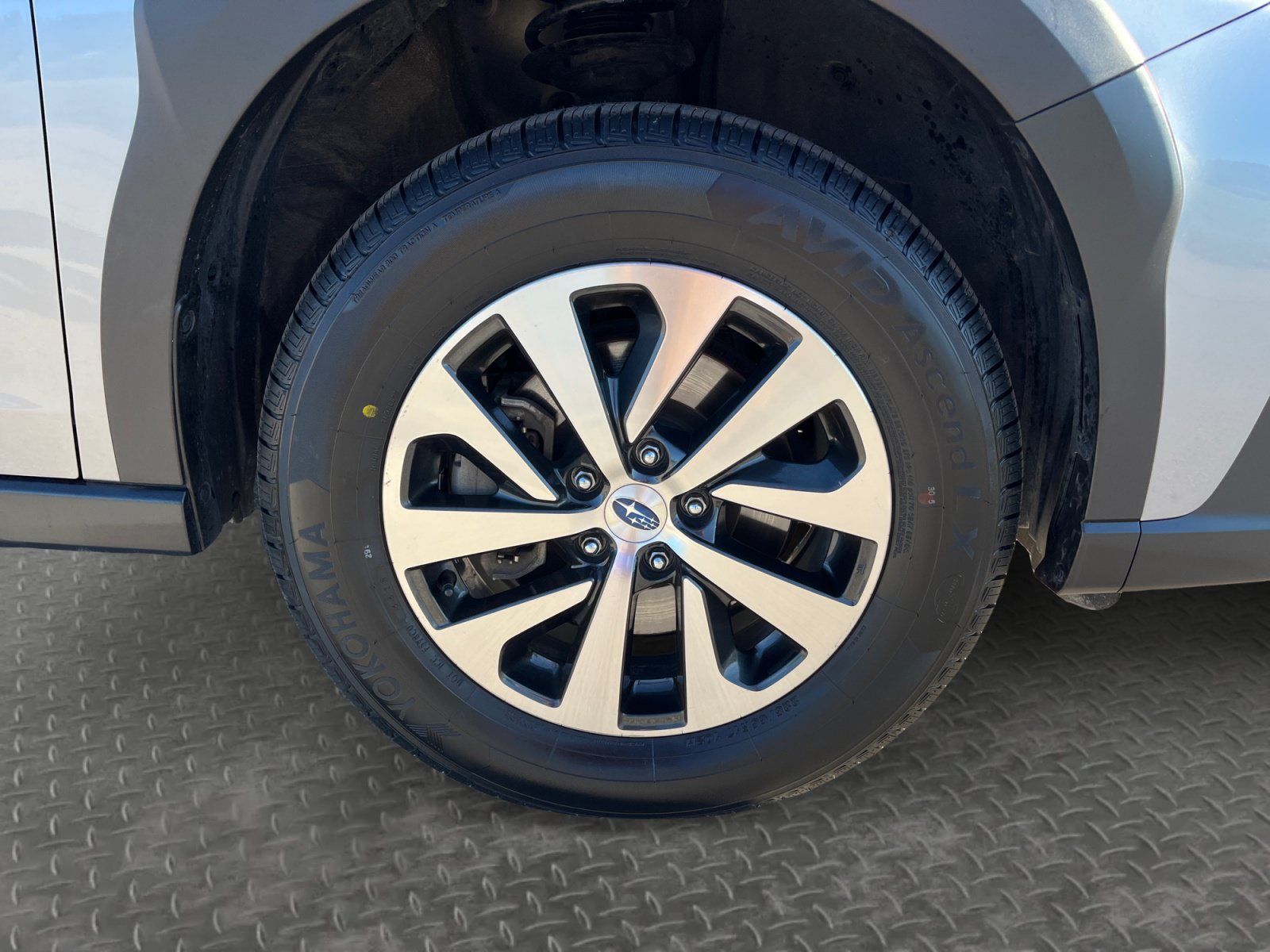 Used 2024 Subaru Outback Premium AWD/4WD image 18