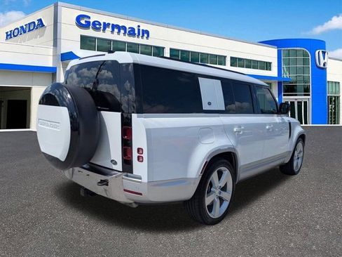 Certified 2023 Land Rover Defender 130 First Edition AWD/4WD image 4