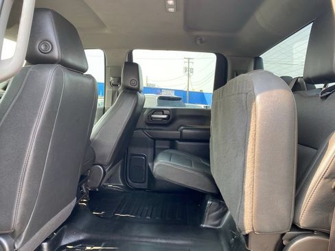 Used 2023 Chevrolet Silverado 3500 W/T w/ Gooseneck/5TH Wheel Package AWD/4WD image 17