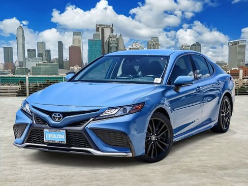 Used 2024 Toyota Camry XSE FWD image 1