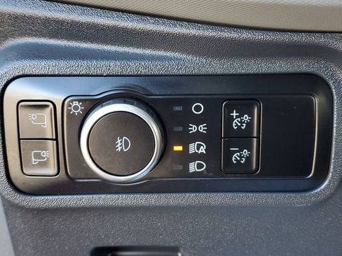 Used 2023 Ford Bronco Badlands image 34