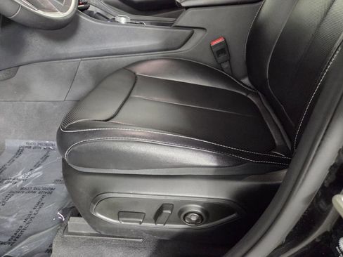 Certified 2024 Jeep Grand Cherokee L Limited w/ Luxury Tech Group II image 14