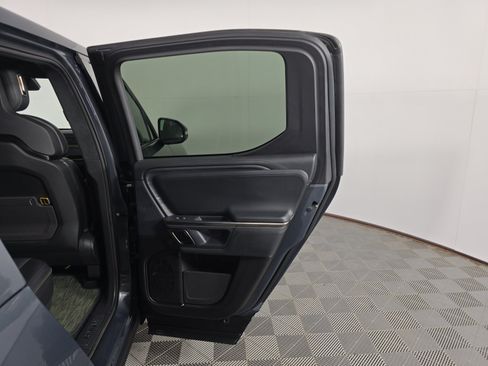 Used 2024 Rivian R1T Adventure AWD/4WD image 19
