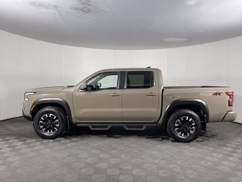 Used 2023 Nissan Frontier PRO-4X w/ Pro Convenience Package image 3