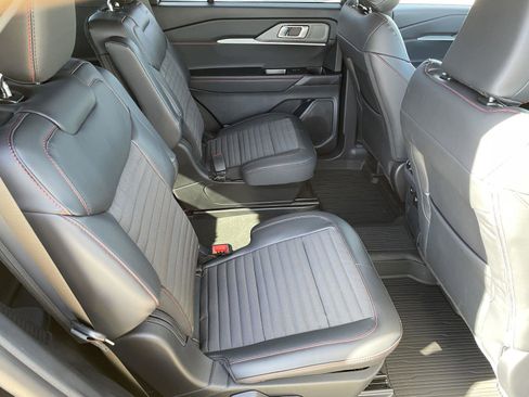 New 2026 Ford Explorer ST-Line w/ ST-Line Street Pack AWD/4WD image 30