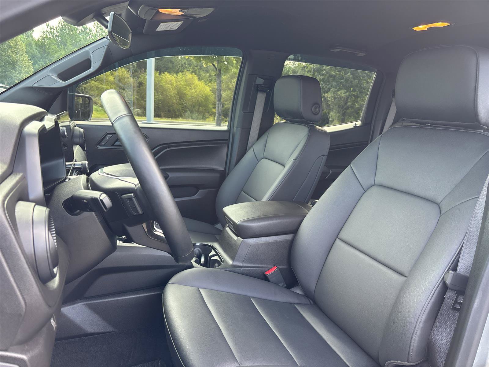 Used 2026 Chevrolet Colorado Trail Boss AWD/4WD image 19