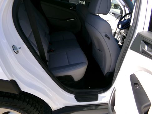 Used 2017 Hyundai Tucson SE image 23