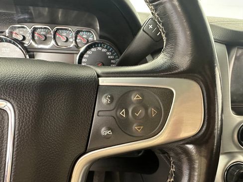 Used 2018 GMC Yukon XL SLT w/ HD Trailering Package AWD/4WD image 24