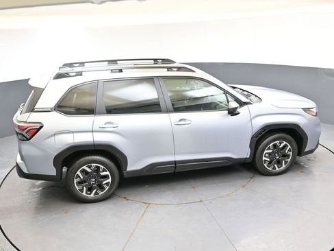 Certified 2025 Subaru Forester Premium AWD/4WD image 42