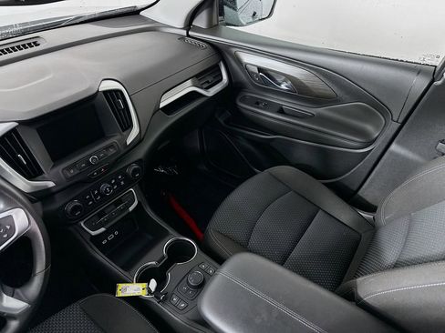 Used 2023 GMC Terrain SLE w/ Driver Convenience Package image 29