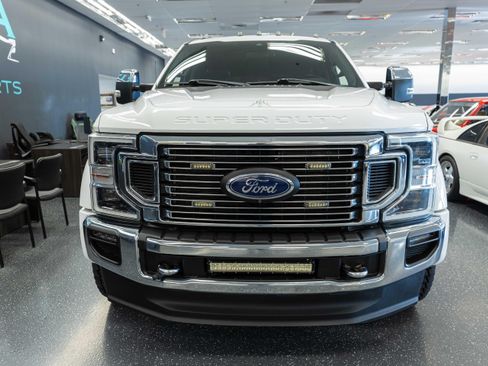Used 2020 Ford F450 Lariat w/ Lariat Ultimate Package AWD/4WD image 2