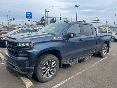 Used 2022 Chevrolet Silverado 1500 RST w/ Safety Package image 2