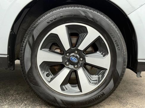 Used 2018 Subaru Forester 2.5i Premium image 12