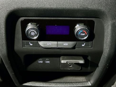 Used 2024 Chevrolet Traverse RS w/ LPO, Floor Liner Package FWD image 24