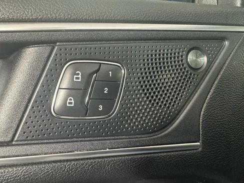 Used 2019 Ford Edge ST w/ Convenience Package AWD/4WD image 45