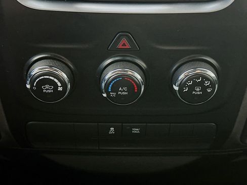 Used 2017 RAM 1500 Express w/ Express Value Package AWD/4WD image 18