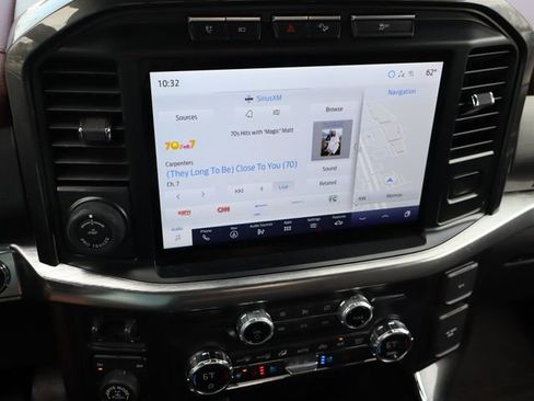 Used 2021 Ford F150 Lariat w/ Equipment Group 502A High image 31