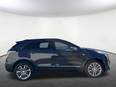 Certified 2025 Cadillac XT5 Sportv image 8