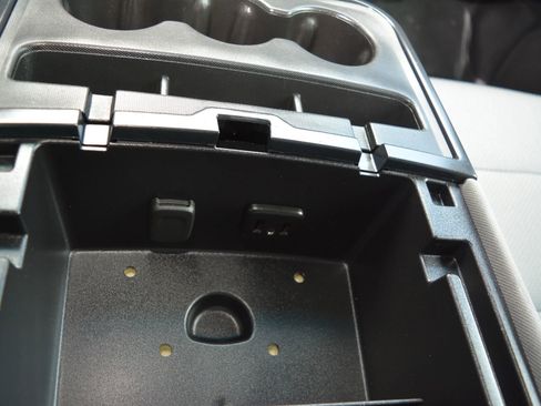 Used 2018 Chevrolet Silverado 3500 W/T image 23