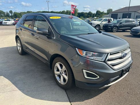 Used 2015 Ford Edge SEL FWD image 3