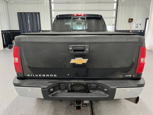 Used 2011 Chevrolet Silverado 2500 LTZ w/ LTZ Plus Package AWD/4WD image 5