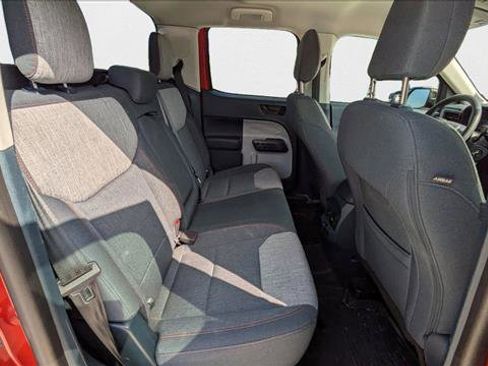 Used 2022 Ford Maverick XLT image 18