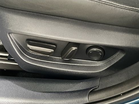 Used 2025 Toyota Camry SE w/ Multimedia Upgrade Package image 16