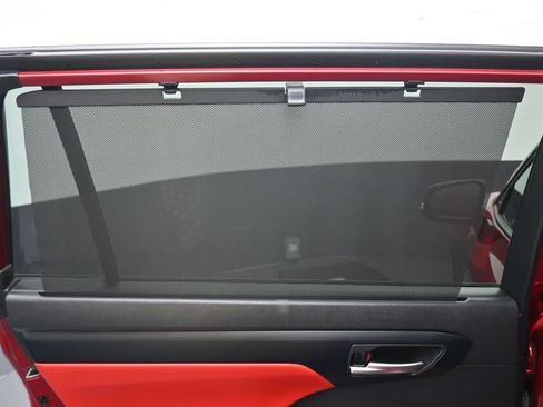 Used 2023 Toyota Highlander XSE FWD image 36