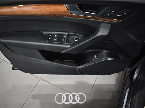 Used 2023 Audi Q5 2.0T Premium w/ Convenience Package image 33