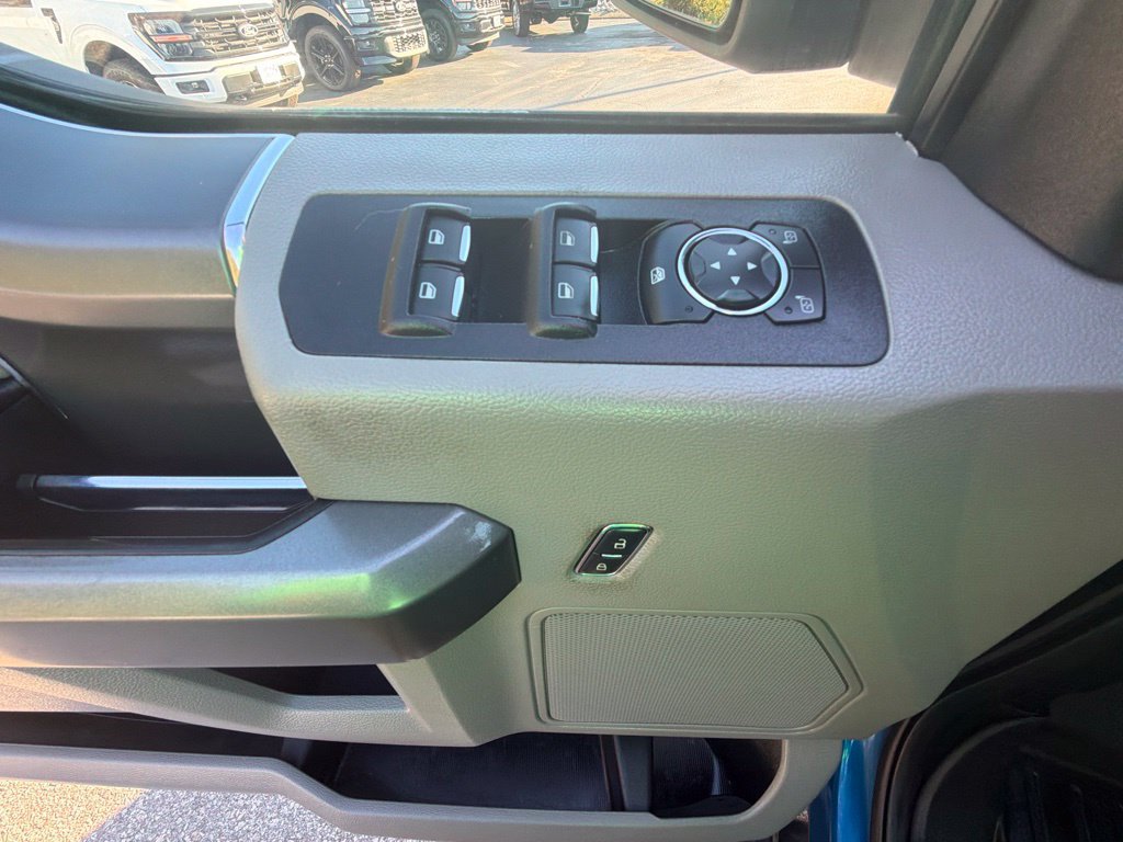 Used 2017 Ford F150 XLT w/ Equipment Group 301A Mid AWD/4WD image 13