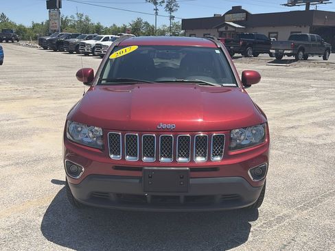 Used 2017 Jeep Compass High Altitude FWD image 9