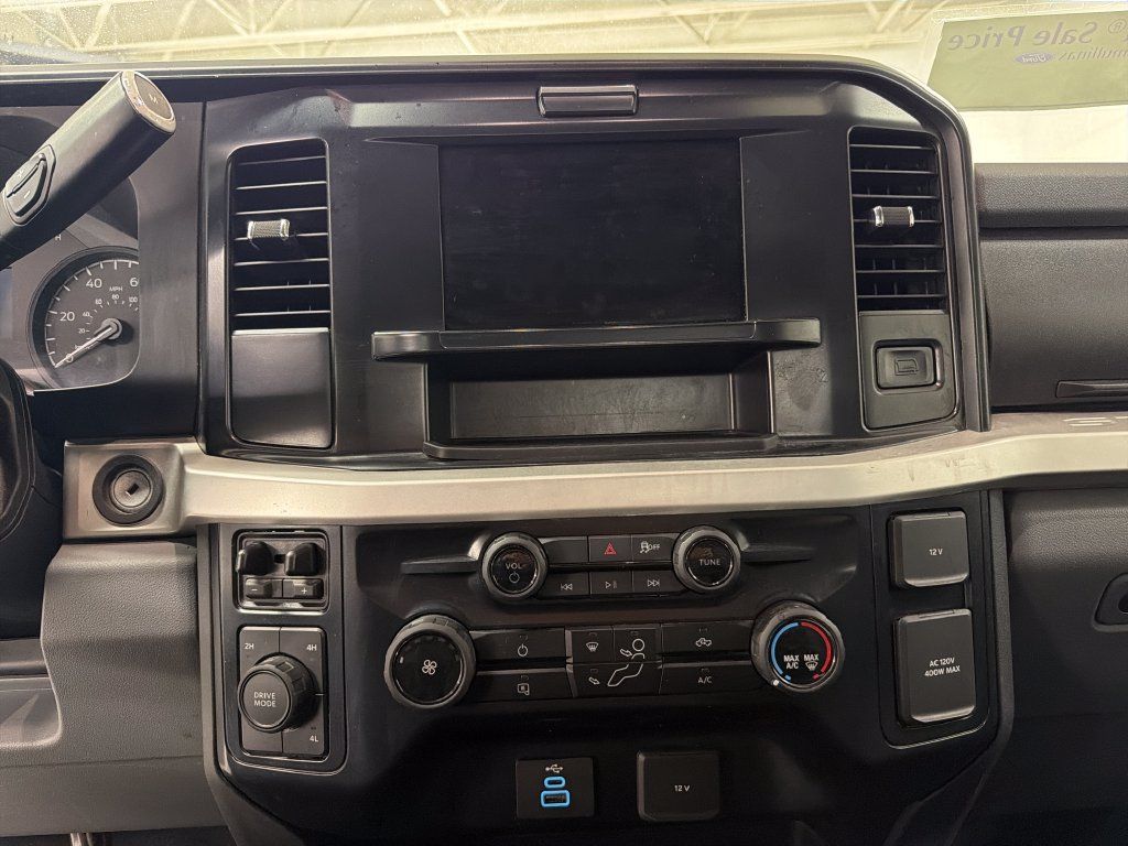 Used 2025 Ford F250 XLT AWD/4WD image 21