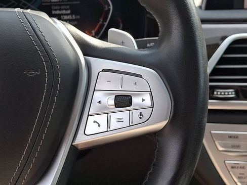 Used 2022 BMW 750i xDrive AWD/4WD image 26