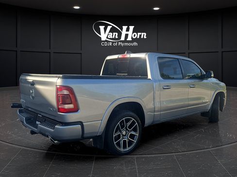 Used 2019 RAM 1500 Laramie AWD/4WD image 8